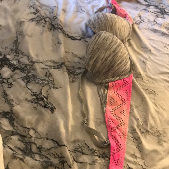 LaSenza 36 B bra - Picture 3 of 6